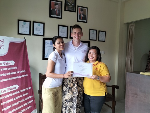 Reeva Bali Spa School Student